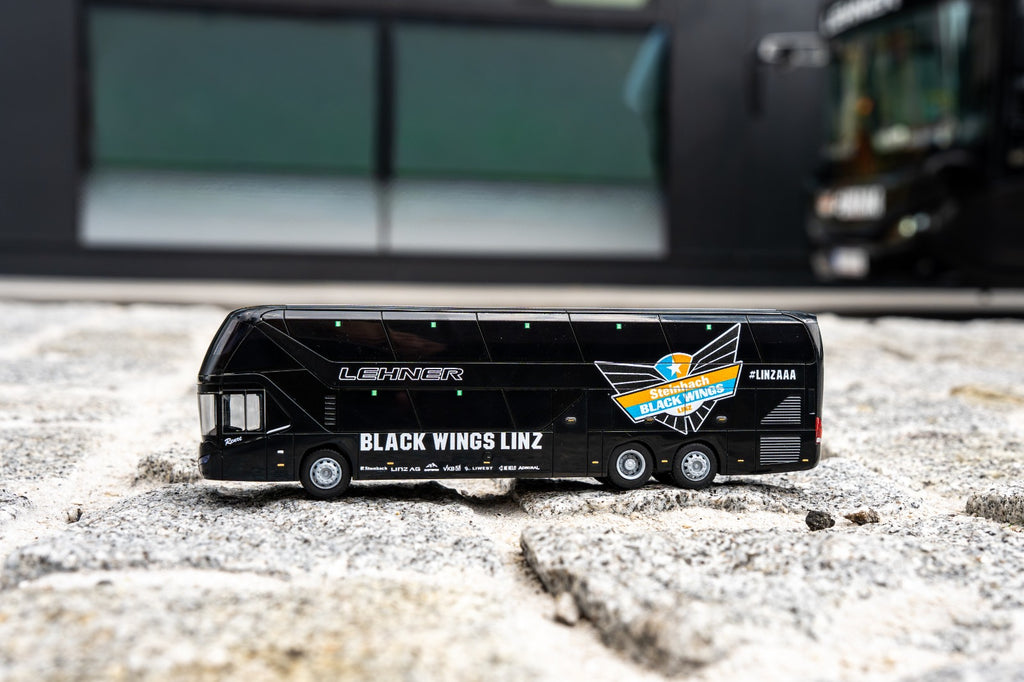 Black Wings Neoplan Skyliner 1:87