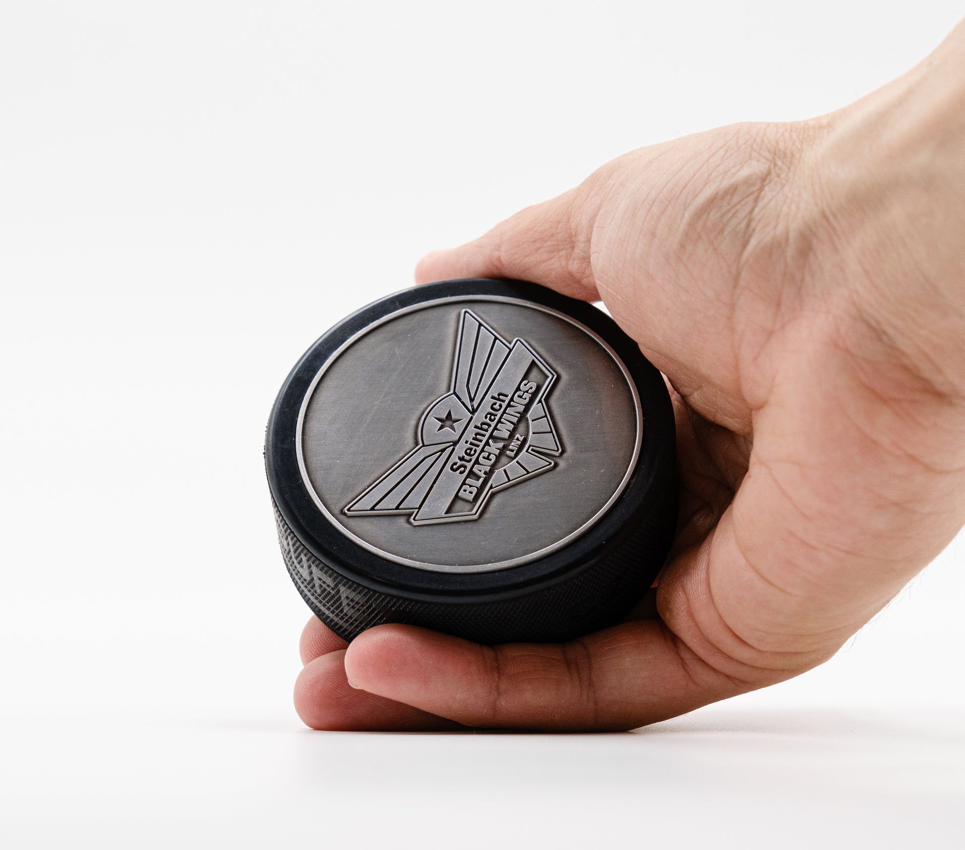 Black Wings Puck Metallplatte