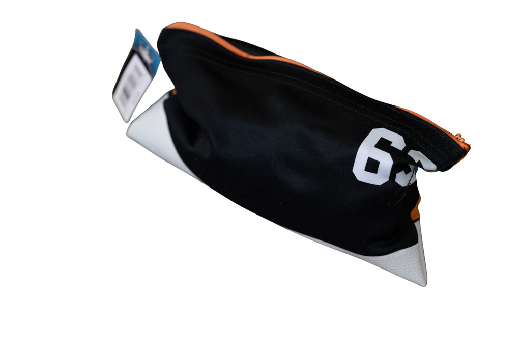 Black Wings Upcycling Kulturtasche