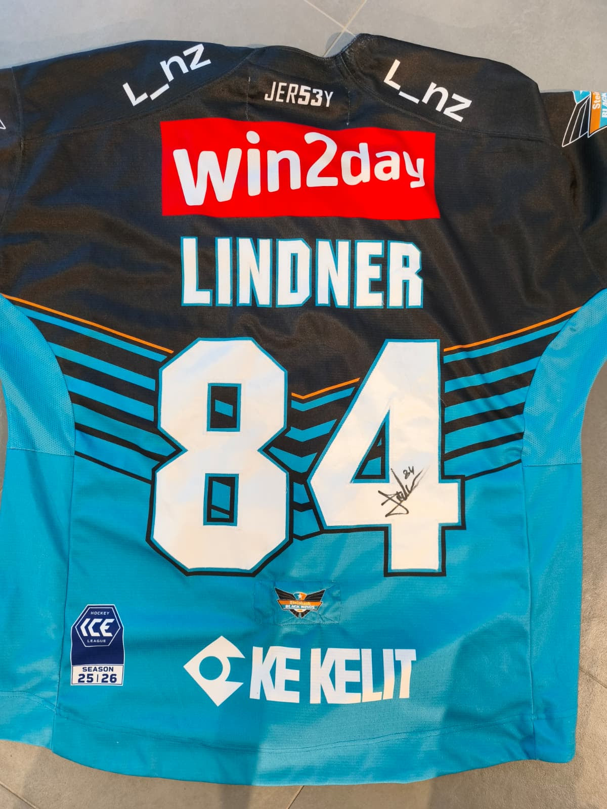 Matchworn Trikot Home 2025/26 signiert – LUIS LINDNER #84