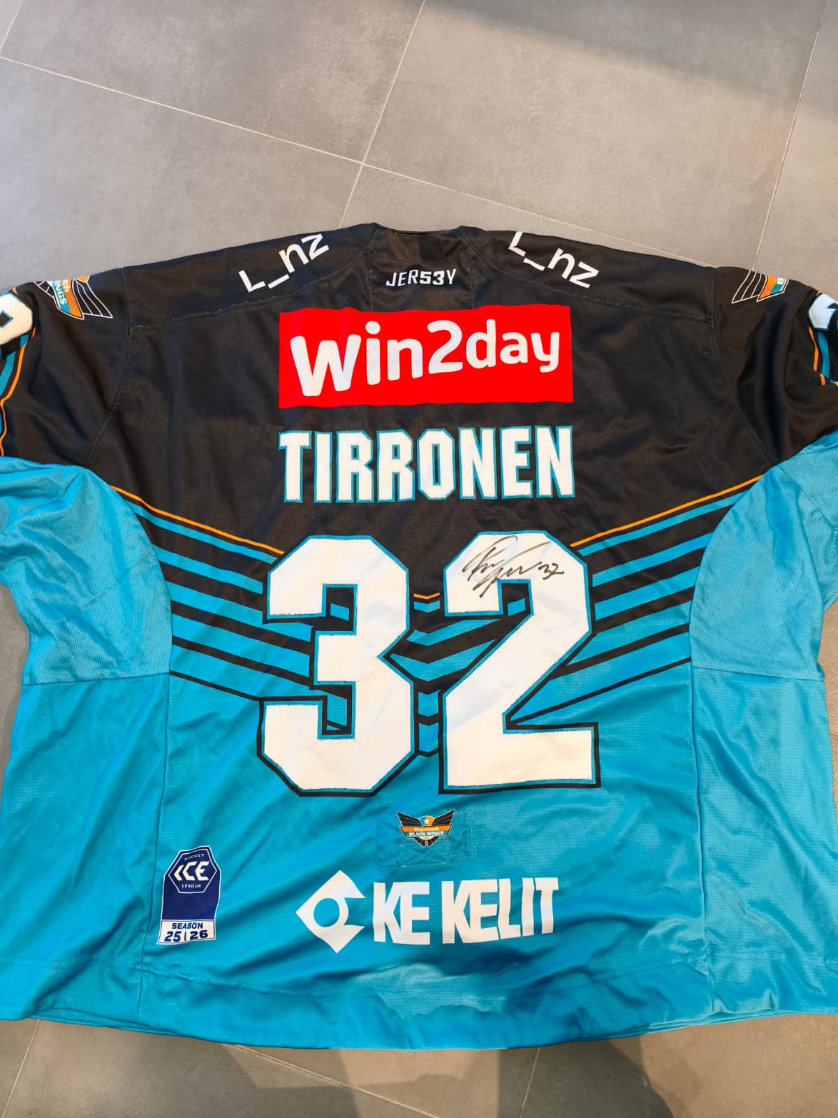 Matchworn Trikot Home 2025/26 signiert – RASMUS TIRRONEN #32